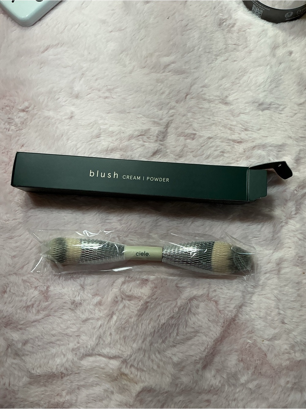 Ciele Dual-Ended Blush Brush - Cream & Black